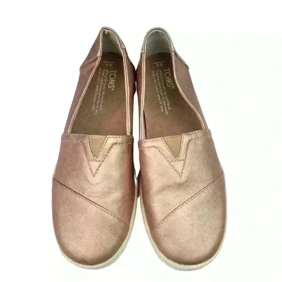 Toms Avalon Slip On Rose Gold Pink Metallic Sz  W 6 - Picture 1 of 12